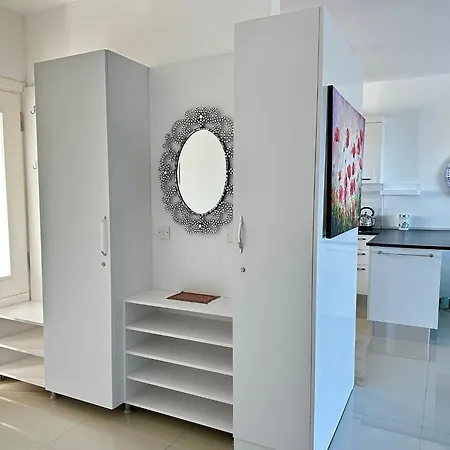 Poolside 2 Bedroom Vacation With Garden Terrace Apartment