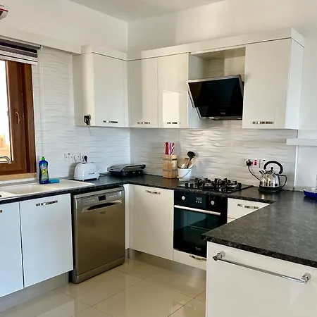 Apartment Poolside 2 Bedroom Vacation With Garden Terrace